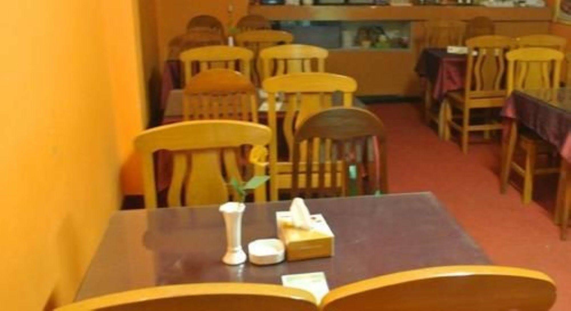 Silver Moon Hotel Rangun Zewnętrze zdjęcie