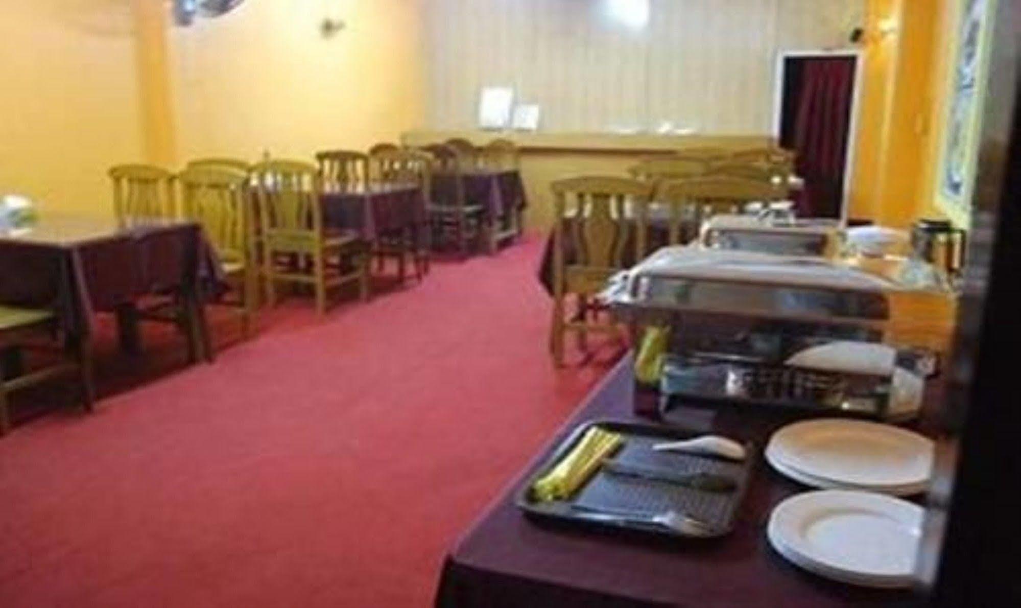 Silver Moon Hotel Rangun Zewnętrze zdjęcie